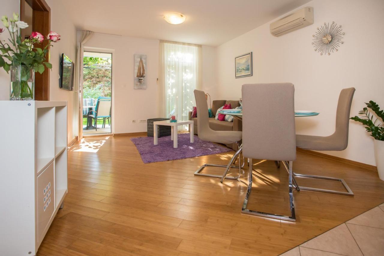 Apartment Bela Poreč Extérieur photo